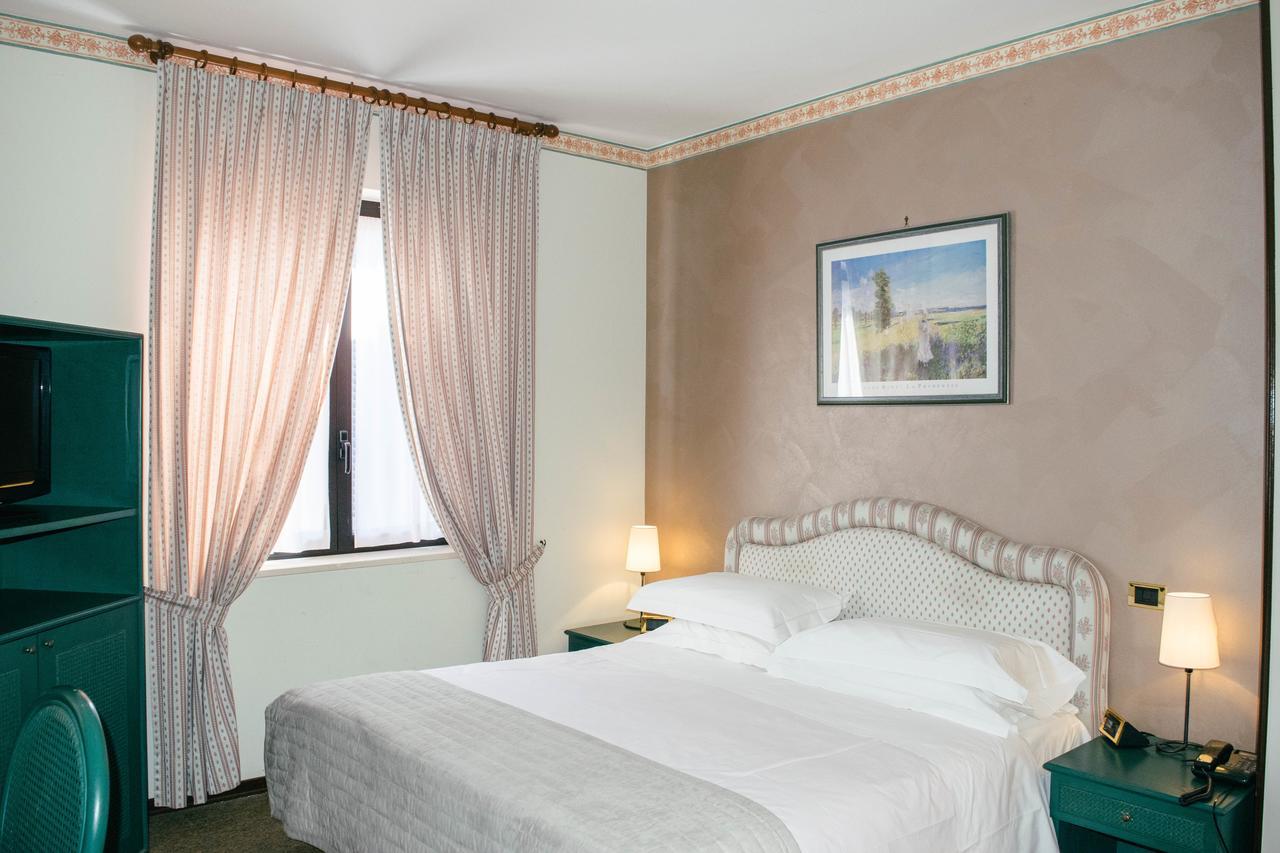Villa San Carlo Cortemilia ภายนอก รูปภาพ