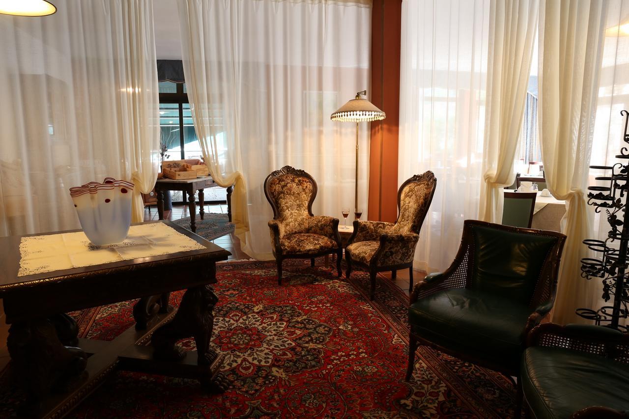 Villa San Carlo Cortemilia ภายนอก รูปภาพ