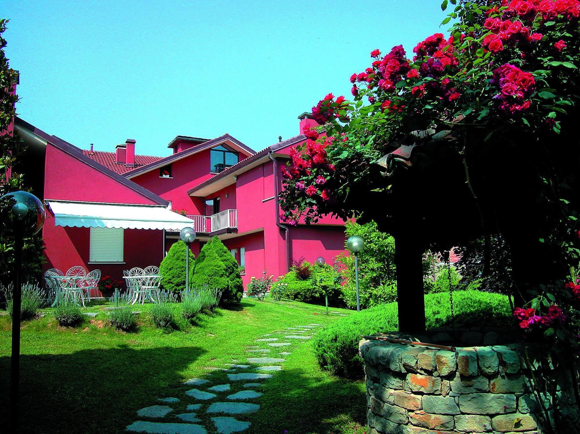Villa San Carlo Cortemilia ภายนอก รูปภาพ