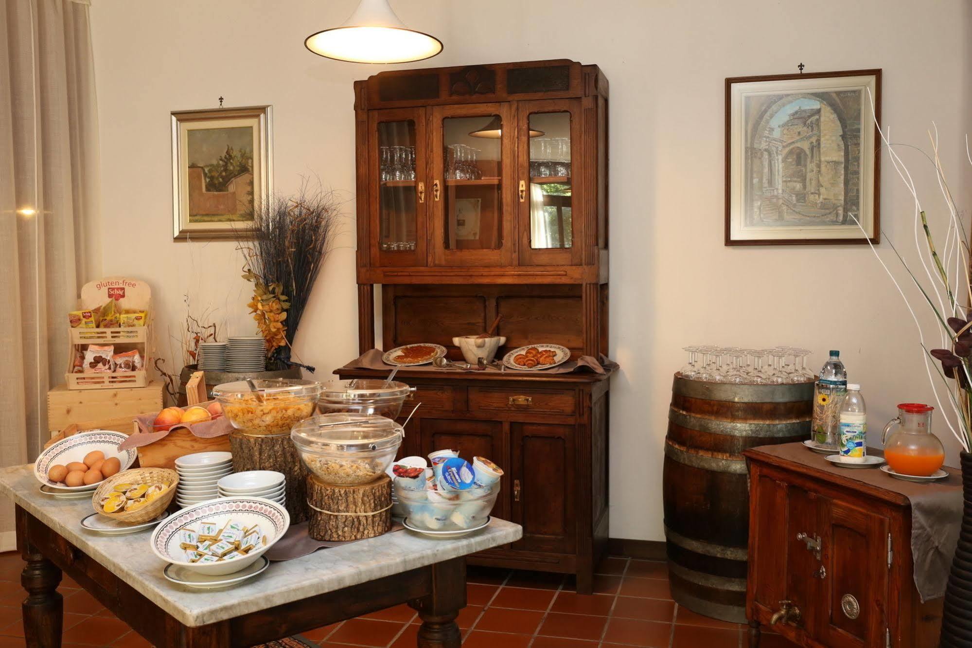 Villa San Carlo Cortemilia ภายนอก รูปภาพ